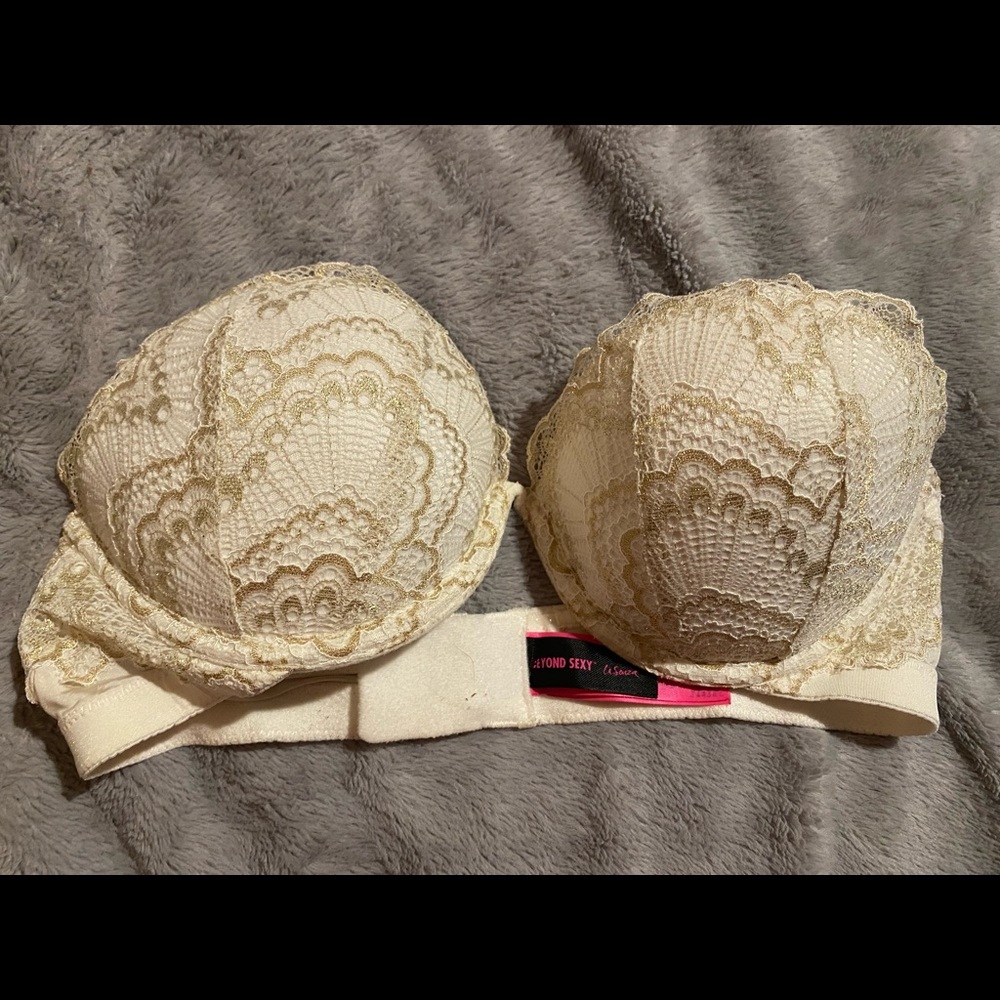 Like New strapless LaSenza bra